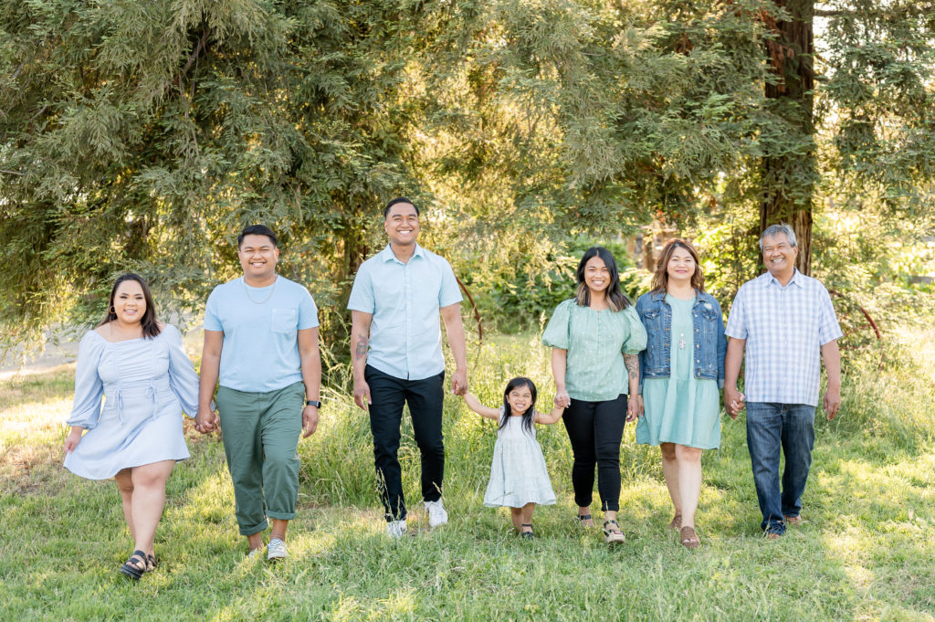 Extended Family Photos | Surrey Family Photographer » JLS Photography