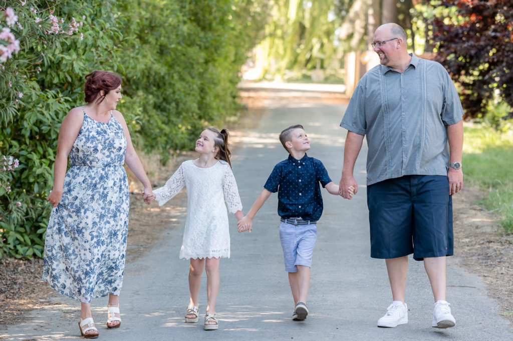 Family Session Spring Outfit Idea