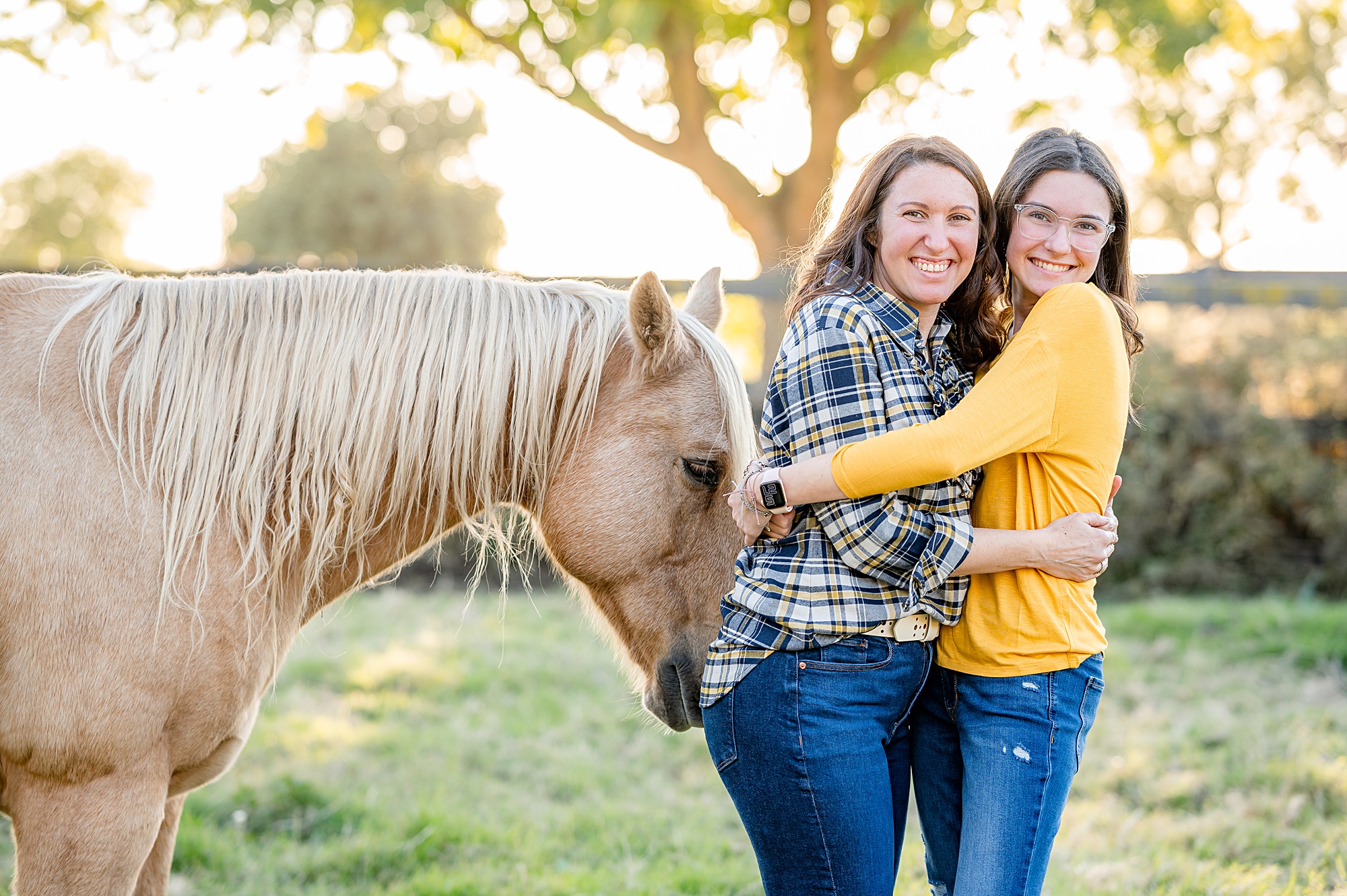 Mom and daughter posing idea