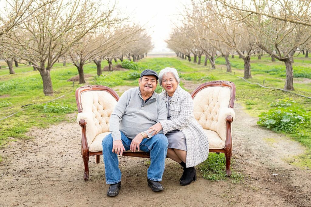 couple seated posing idea