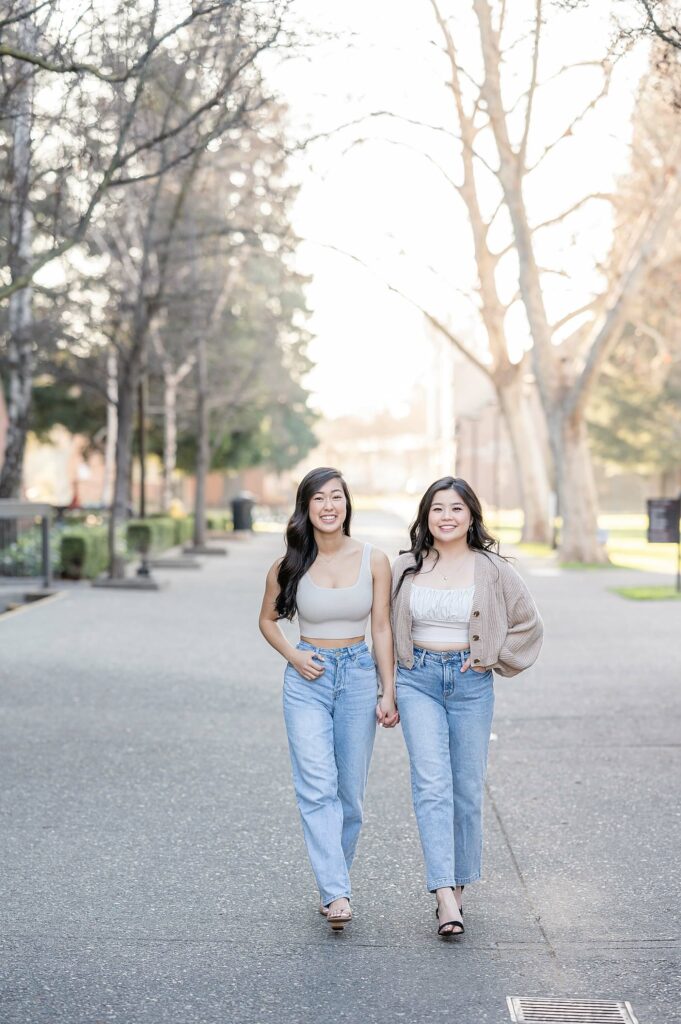 Senior girls walking pose idea