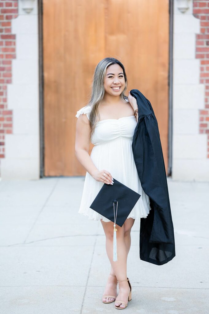 Cap and gown posing idea