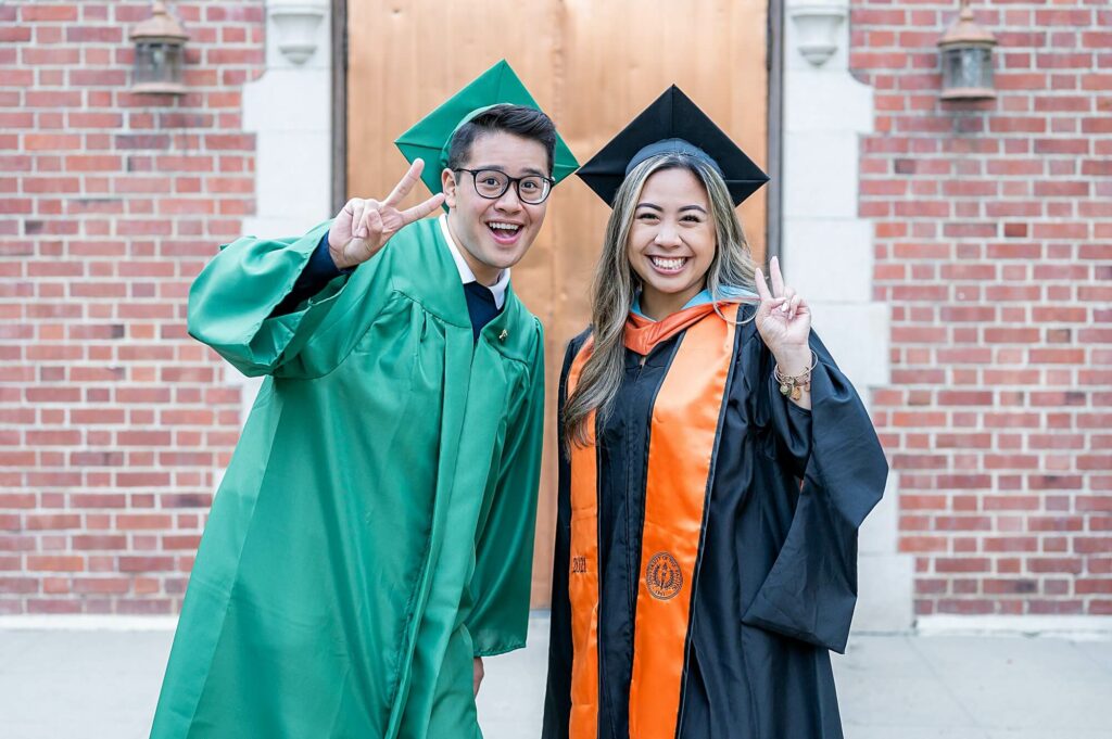 34 Graduation Picture Ideas & Poses for High School & College